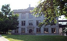 University of Arkansas Chemistry Building.jpg