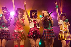 AKB48喺法國嘅日本博覽會（2009年）。