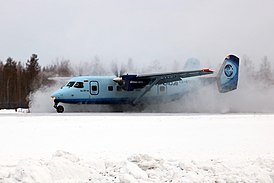 Ан-38 авиакомпании Алроса взлетает в аэропорту Мирный