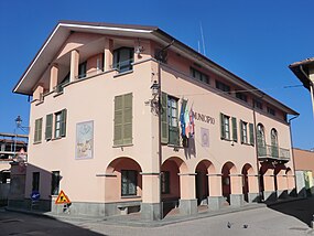 Castelletto stura municipio.jpg