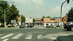 Skrzyżowanie ulic Jagiellońskiej, Krakowskiej, Tarnowskiej i Warszawskiej przy Rynku w Wojniczu