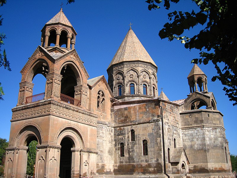 :Etchmiadzin cathedral.jpg