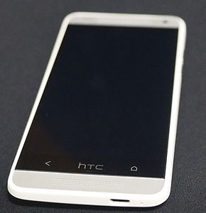 Ein ausgeschaltetes HTC One mini