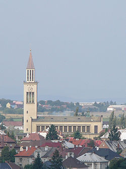 Kostel svatých Cyrila a Metoděje – celkový pohled od jihovýchodu