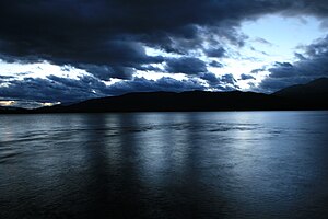 English: Lake Te Anau taken at night, just out...