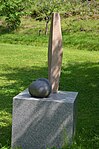 Moment, brons från 1971, Görvälns skulpturpark.