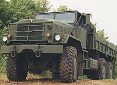 The first use of TAK-4 independent suspension system was on an M939 5-ton truck as part of the Marines’ plan to upgrade its M939 fleet.