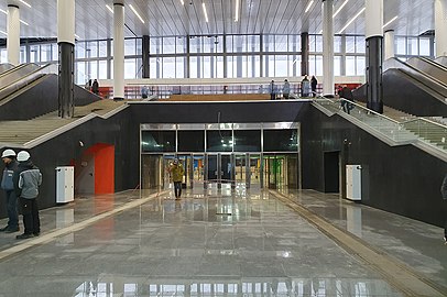 Вход на станцию метро из совмещённого холла
