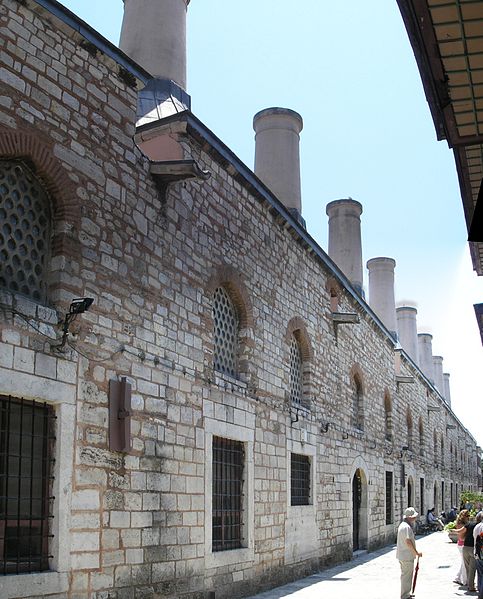 File:Palace kitchens Topkapi 2007.jpg