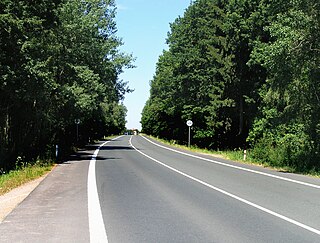 Silnice II/211 u Lázní Bohdaneč