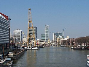 Роттердам, один из крупнейших морских портов в мире.