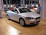 Volvo C70 mit geöffnetem Dach