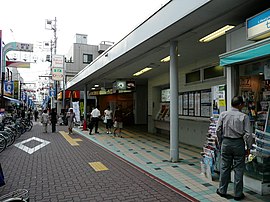 長原駅と駅前通り