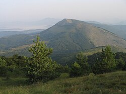 Връх Стража заснет от връх Любаш