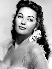 Yvonne de carlo - 1951.jpg