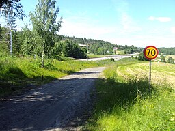 Strömnäs 2011. Bilden är tagen på samma plats som det berömda fotot på Demonstrationståget från Frånö till Lunde 1931