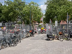 Leiden, abgestellte Fahrräder