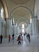 Nave cupulada de la iglesia de la abadía de Fontevrault