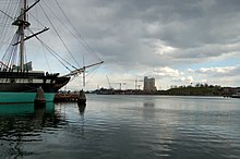 View from the Inner Harbor in April 2007 Baltimore Inner Harbor in 2007.jpg