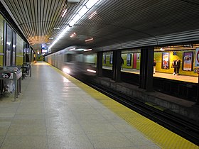 Image illustrative de l’article Dundas (métro de Toronto)