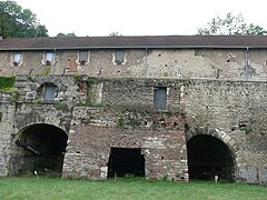 Vestiges du haut-fourneau.