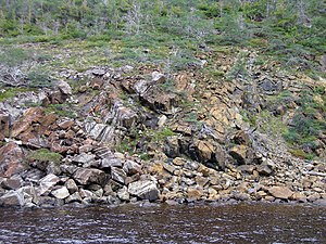 Stijene ordovicijske starosti iz Mohorovičićevog diskontinuiteta danas na površini u nacionalnom parku Gros Morne, Newfoundland, Kanada