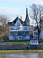 Ohmsche Villa mit Nebengebäude (Louise-Otto-Straße 3), Gartenpavillon und Einfriedung (heute Hotel)