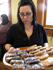 Moskowitz at a Vegan Bake Sale for Haiti event Isabakesale.jpg