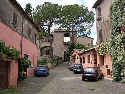 Borgo di Isola Farnese.