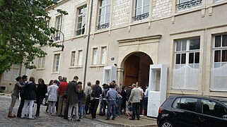 Entrée de l'Hôtel du Marc.