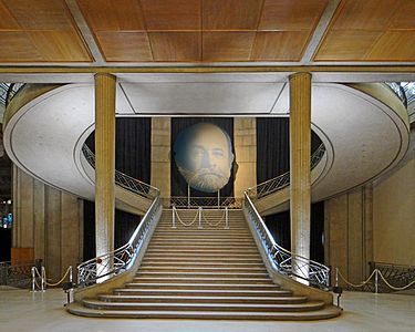 Grand stairway of the Conseil économique, social et environnemental, Paris (1937)