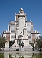 Памятник Сервантесу и небоскрёб «Испания»