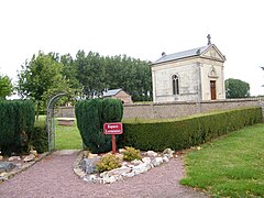 La chapelle Pérache à Neuville[35].