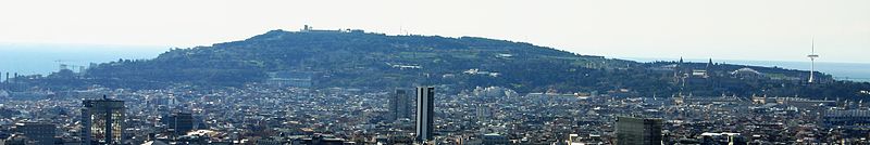Panorama Montjuïc z Parku Güell