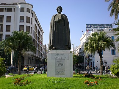 Statue d'Ibn-Khaldoun