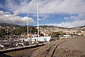 Vagrant e o complexo envolvente à esquerda, juntamente com o aterro de depósitos do temporal de 20 de fevereiro de 2010 à direita