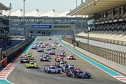 Starten på rond 3, Yas Marina Circuit, Abu Dhabi 2022.