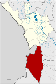 Amplasarea districtului în provincia Tak