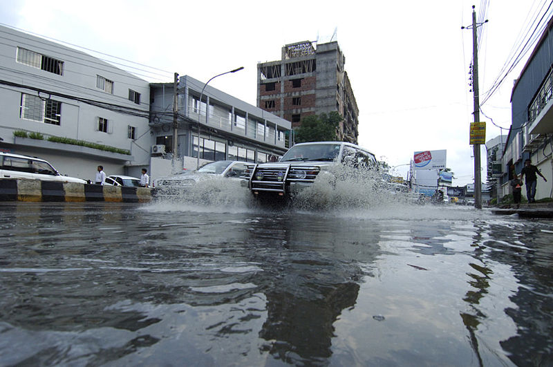 File:Flood Dhaka Rezowan.jpg