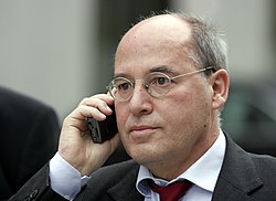 Gregor Gysi (von Armin Kübelbeck)