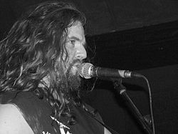 Yhtyeen keulakuva Baal Ravenlock Hell-Bornin konsertissa Katowicessa, 2006