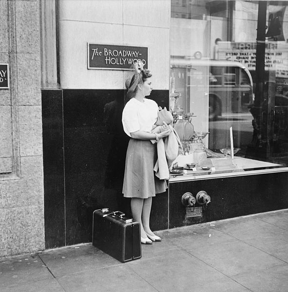 File:Hollywood Woman With Suitcase 1942.jpg