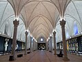 Лечебница Сен-Жан — постройка 1175 года, в настоящее время музей Жана Люрса.