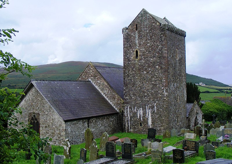 St. Cenydd&#8217;s Church i Llangennith