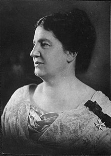 Emily Murphy (1868-1933) was a women's rights activist, jurist, and author. In 1916, she became the first female magistrate in Canada, and in the British Empire. She was a member of The Famous Five. La juge Emily F. Murphy.jpg