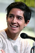 Vignette pour Lorenzo James Henrie