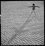 Toni Frissell: My shadow, 1944 eller tidigare