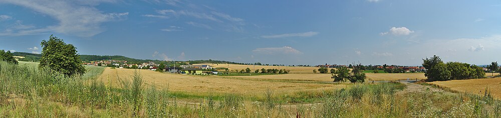 Panoramatický pohled na Slatinky a Lípy od jihovýchodu