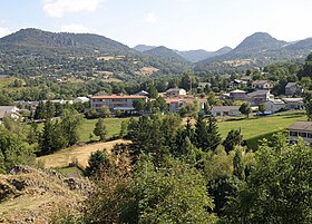 Mont Chanis à gauche.