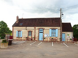 The town hall in Saint-Martin-d'Ordon